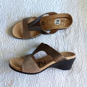 NICOLE MIX MEDIA VEGAN SANDAL NWT